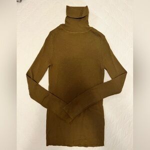 Uniqlo rib turtleneck sweater